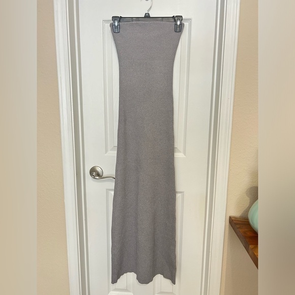 Dissh - Gomez Grey Strapless Rib Dress Size Medium - Picture 4 of 13